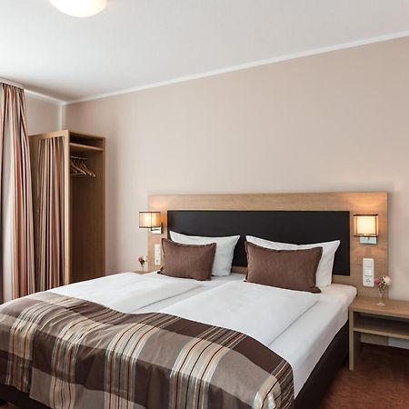 Hotel Sarah Heinsberg  Bagian luar foto