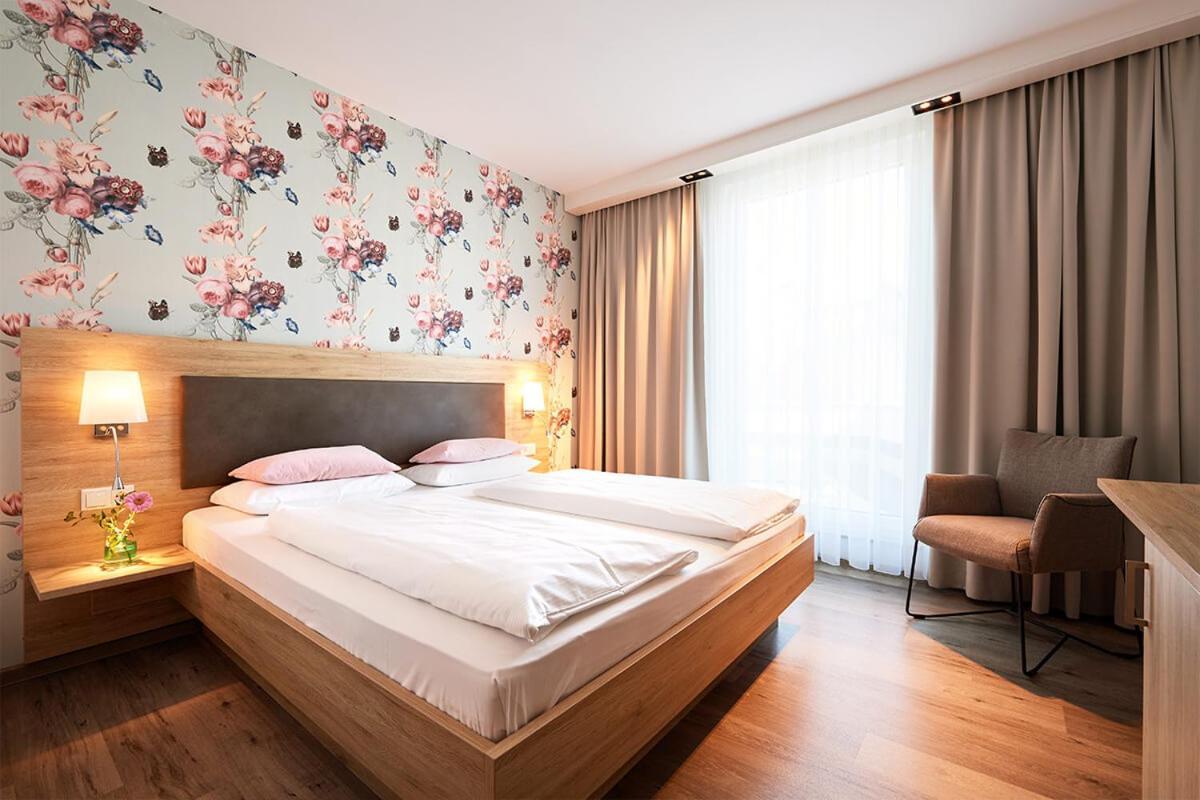 Hotel Sarah Heinsberg  Bagian luar foto